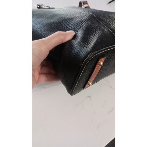 Dooney & Bourke Pebble collection Lexington black medium sized purse. Regency - Picture 11 of 12